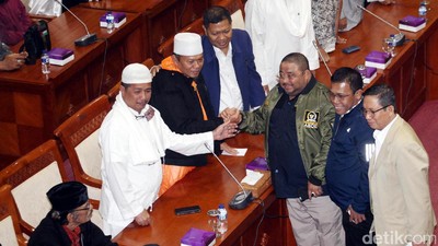 Perwakilan Massa Aksi Bertemu Komisi III