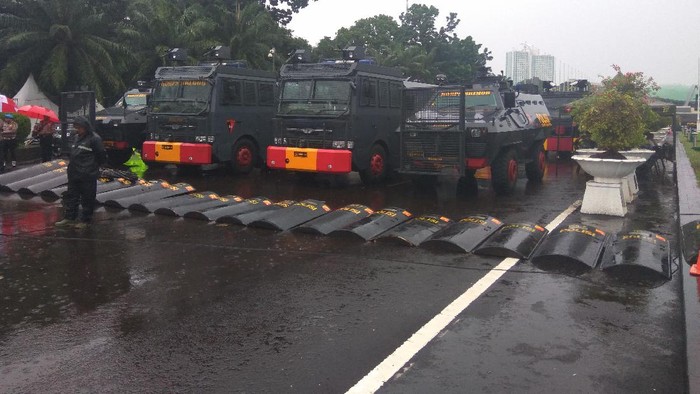 Ada Aksi 212, Begini Pengamanan Aparat TNI/Polri di DPR