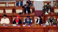 Ada pun beberapa poin yang disampaikan dalam pertemuan tersebut sedikitnya ada tiga. Yakni meminta agar Basuki Tjahaja Purnama (Ahok) dihentikan sementara sebagai gubernur DKI Jakarta, Menghentikan kriminalisasi terhadap para ulama, dan setop kriminalisasi terhadap mahasiswa.