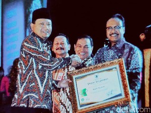 Bupati Pasuruan Raih Penghargaan Zero Accident