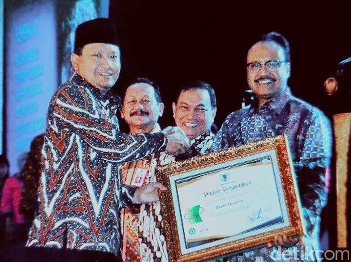 Bupati Pasuruan Raih Penghargaan Zero Accident