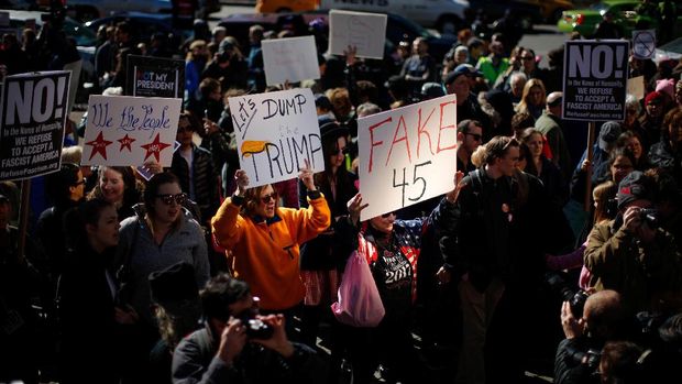 Unjuk rasa anti-Trump di New York 