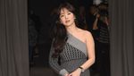Gaya Song Hye Kyo dan Kris Wu di London Fashion Week 2017