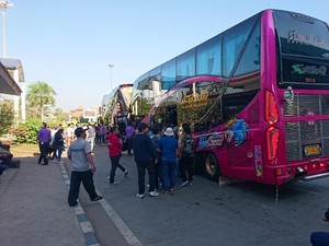 Merasakan Kendaraan Khusus Perbatasan Thailand-Laos