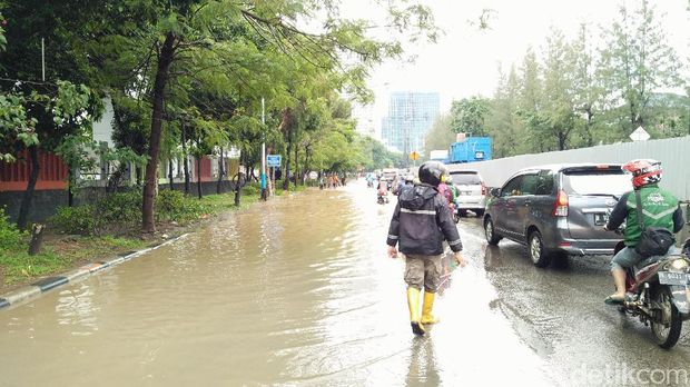 Ketinggian air mulai surut
