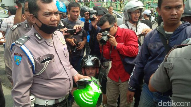 Tolak Ojek Online, Pengemudi Becak Motor di Medan Kembali Demo