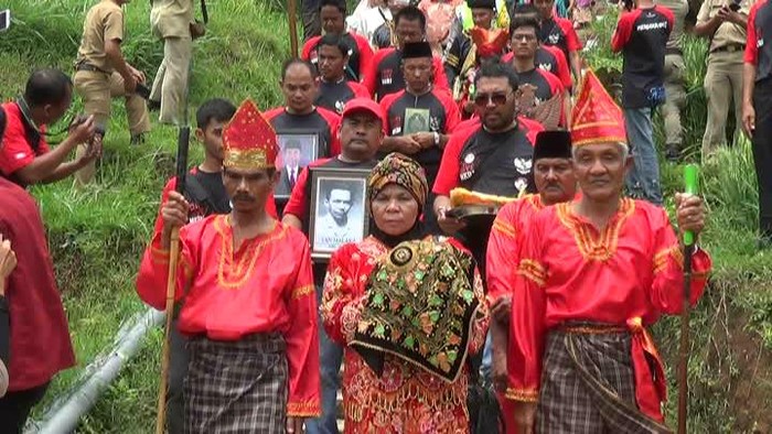 Gagal Bawa Jenazah Tan Malaka, Keluarga Gelar Upacara Di Kediri