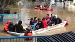 Banjir Terjang California, Puluhan Mobil Terendam
