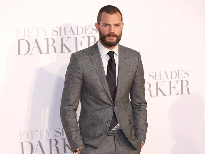 LONDON, ENGLAND - FEBRUARY 09:  Jamie Dornan attends the UK Premiere of 
