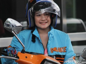 Prilly Latuconsina Bersyukur Punya Fans yang Fanatik dan Loyal