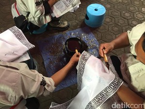 Risers Belajar Membatik Trusmi