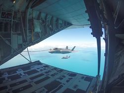 Potret Dramatis Jet Tempur Tercanggih F-35 Lightning II