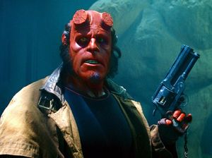 Diberi Rating R, Hellboy Film Khusus Dewasa