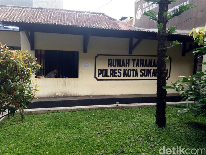Pakai Dana Desa untuk Pribadi, Kades di Sukabumi Ini Ditahan