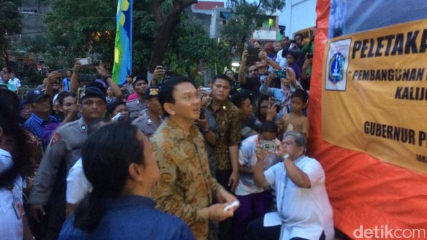 Usai Resmikan RPTRA, Ahok Groundbreaking Masjid di Kalijodo