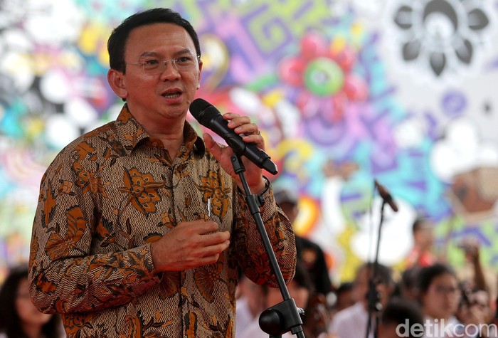 Ahok: Penak Jamanku To? Iso Tuku Daging Murah, Sakit Ora Bayar