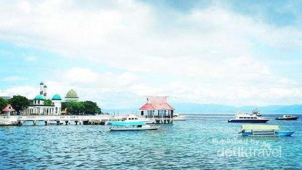 Ternate Punya Masjid Terapung!