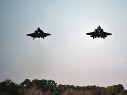 Potret Dramatis Jet Tempur Tercanggih F-35 Lightning II