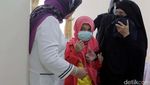 Suasana Haru Saat Anak Korban ISIS Bertemu Keluarga