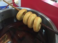 Empuk Manis Donat Kentang dengan Taburan Gula