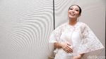 Ayu Dewi Tetap Cantik Saat Hamil