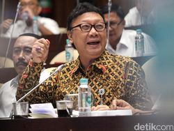 Sindiran Mendagri: Ada Daerah Bangun Jembatan Padahal Tidak Ada Sungai