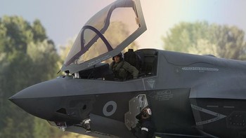 Departemen Pertahanan AS, Pentagon, berencana membeli sampai 2.400 jet F 35 dengan nilai sekitar USD 400 miliar. Foto: Getty Images
