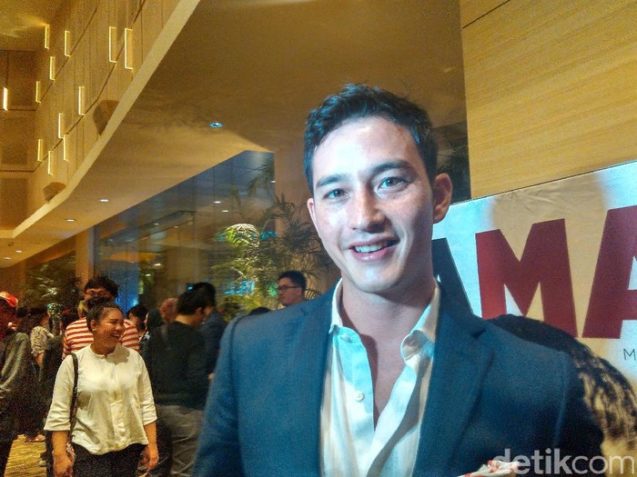 Mike Lewis Ceritakan Perceraiannya dengan Tamara pada Anak