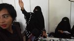 Mengidap Penyakit Kulit, Istri Caisar Tampil Bercadar