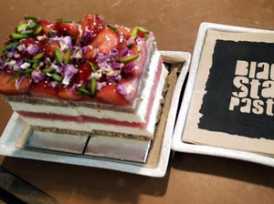 Ini Toko Kue yang Tengah Hits & Instagramable di Sydney