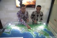 Dirut PT ITDC Abdulbar M Mansoer bersama Direktur PT ITDC Jatmiko K Santosa (Grandyos Zafna/detikTravel)