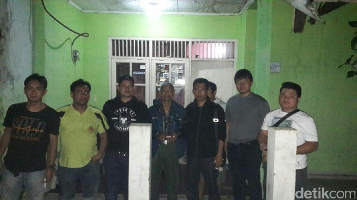 Pelaku Pembagian Mi Instan Berstiker Cagub Banten Eks PPK dan PPS