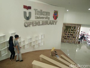 Begini Suasana Perpustakaan Keren di Telkom University Bandung