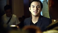 Rizky Nazar diamankan polisi dengan barang bukti ganja tidak lebih dari 1 gram. Foto: Noel/detikHOT