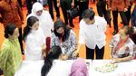 Jokowi Salurkan Bantuan Pangan Non Tunai