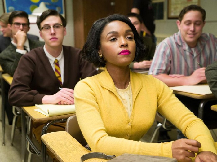 Hidden Figures Film tentang tiga wanita berkulit hitam yang berada di balik keberhasilan misi NASA di tahun 1961