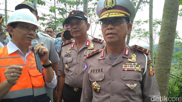 Tinjau Jembatan Cisomang, Kakorlantas: Sekarang Bisa Dilewati Bis