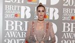 Teenage Dream ! Penampilan Katy Perry di BRIT Awards 2017