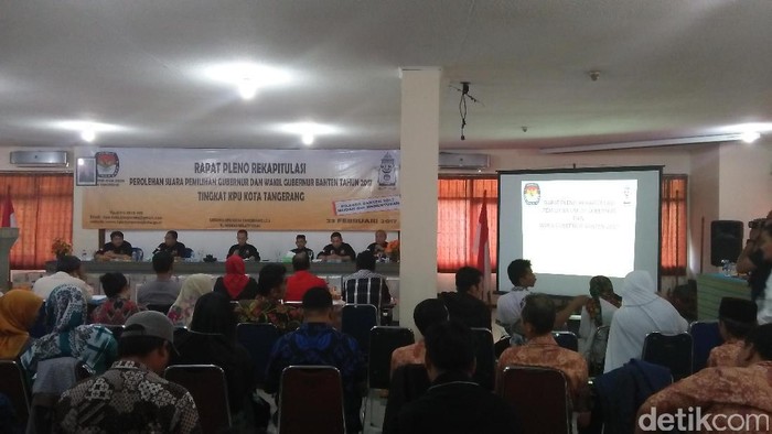Saksi Rano-Embay Walk Out dari Pleno KPU Kota Tangerang