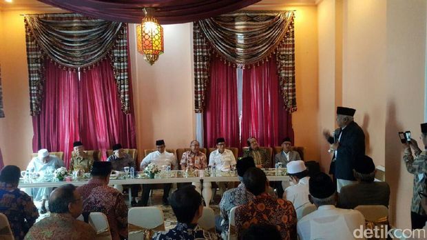 Momen Saat Ketua PD DKI Temani Anies Temui Forum Ulama dan Habaib