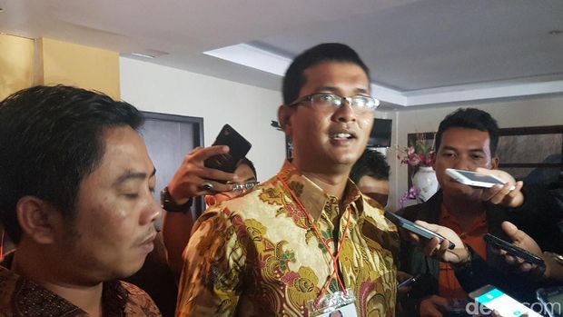 KPU Kota Serang merampungkan pleno penghitungan suara Pilgub Banten, Kamis (23/2/2017)