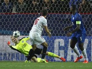 Main Oke Lawan Sevilla, Schmeichel Dipuji Sampaoli