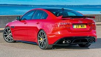 Dilaporkan, Jaguar XE SVR bakal menggunakan mesin V8 5.0 liter supercharged, sama seperti dua model SVR lainnya yaitu F-Type dan Range Rover Sport. Mesin dikawinkan dengan transmisi otomatis delapan percepatan.