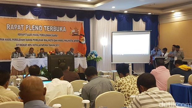 Pleno KPU Kota Jayapura Tetapkan BTM-Rustan Pemenang Pilkada