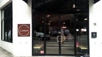 Black Star Pastry adalah satu toko kue yang sedang nge-hits di Sydney, Australia. Sampai saat ini sudah ada 4 cabang toko kue tersebut, yang paling pertama berdiri adalah yang ada di Kawasan Newtown ini (Wahyu/detikTravel)