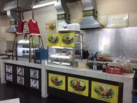 Ada Nasi Gandul, Salad hingga Soto Mie yang Enak dengan Harga Terjangkau