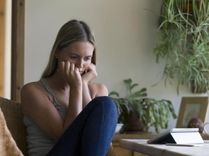 Ingin Putus dari Kekasih yang Kerap Melakukan Pelecehan Seksual