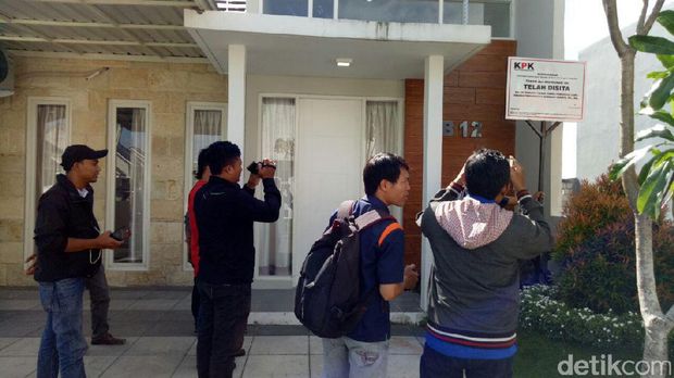 Rumah Wali Kota Madiun Bambang Irianto di Kediri Disita KPK