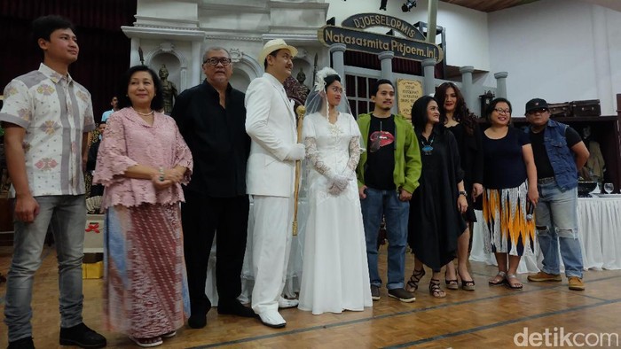 Teater Koma Pentaskan Ulang Opera Ikan Asin