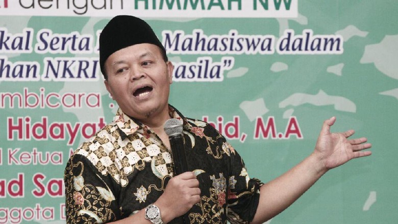 HNW Minta Jokowi Jadi Contoh Politik Tanpa Kebohongan HNW Minta Jokowi Jadi Contoh Politik Tanpa Kebohongan